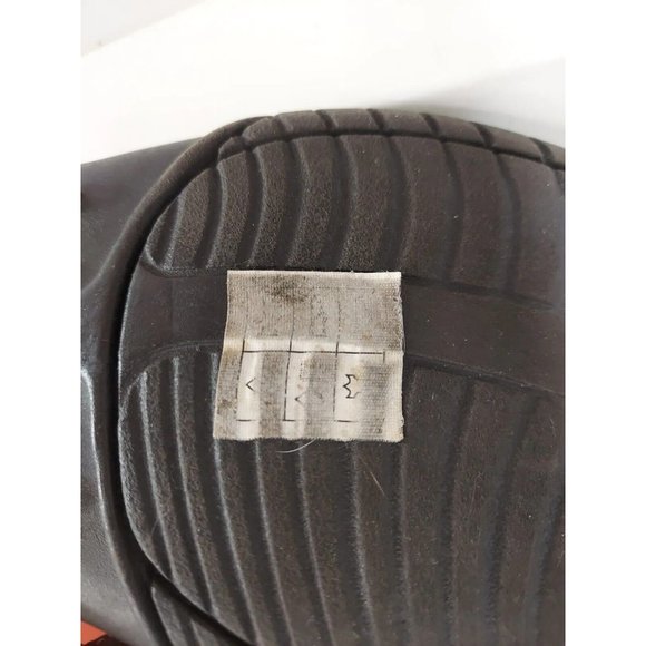 Skechers Leather Sandals Size 7 Dark Brown Upper Buckle Strap Foam Footbed 45773